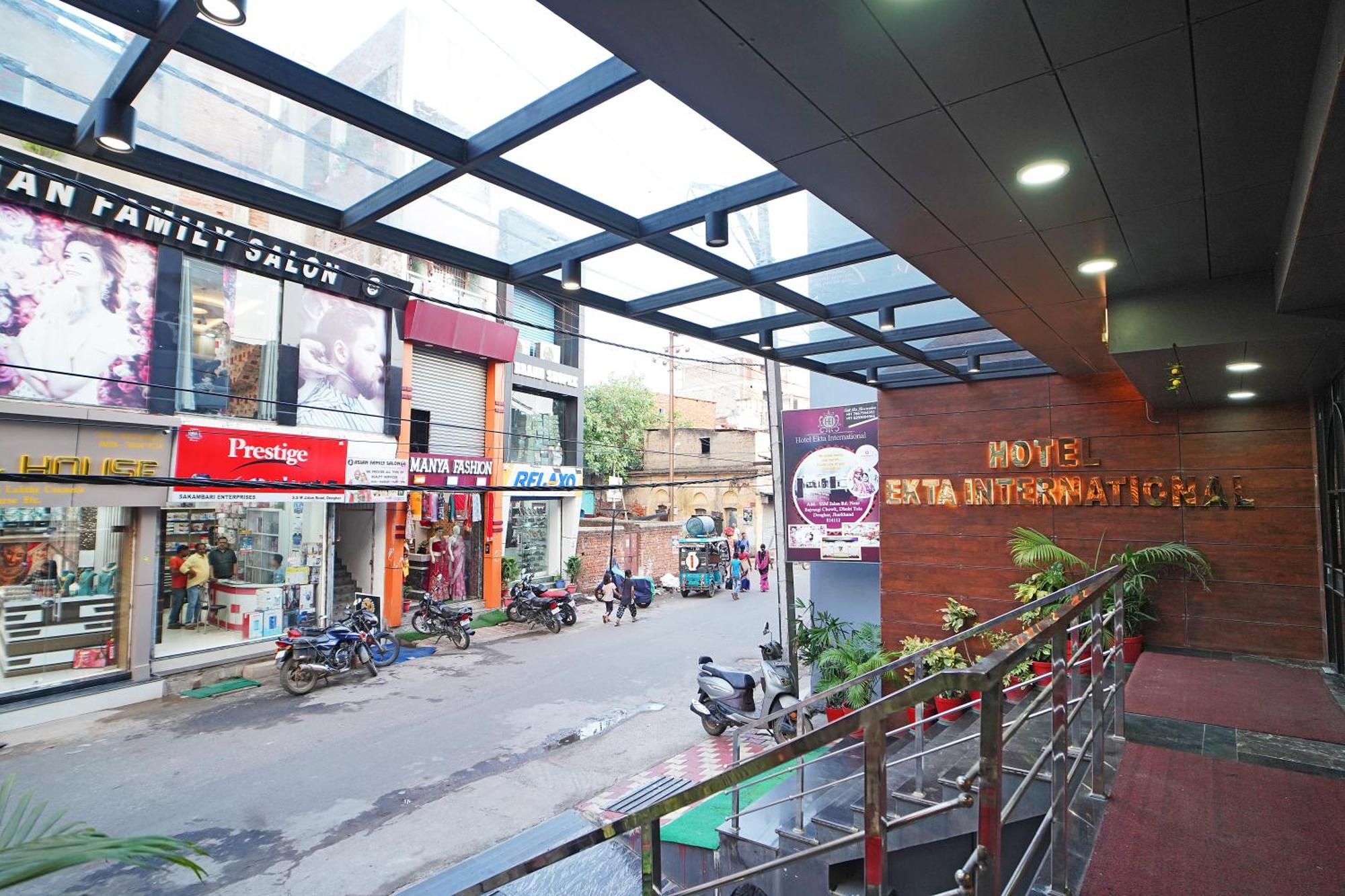 Hotel Ekta International !! 300 Mts From Baba Baidyanath Dham Temple !! Deoghar Exterior photo